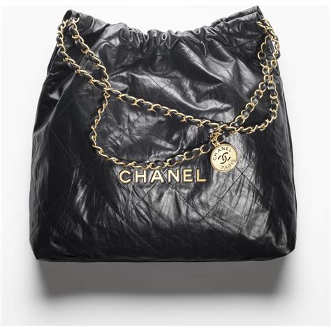 chanel 22 calfskin purse.